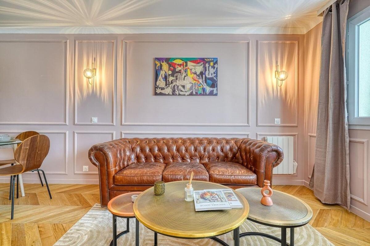 Melody In Paris Apartment