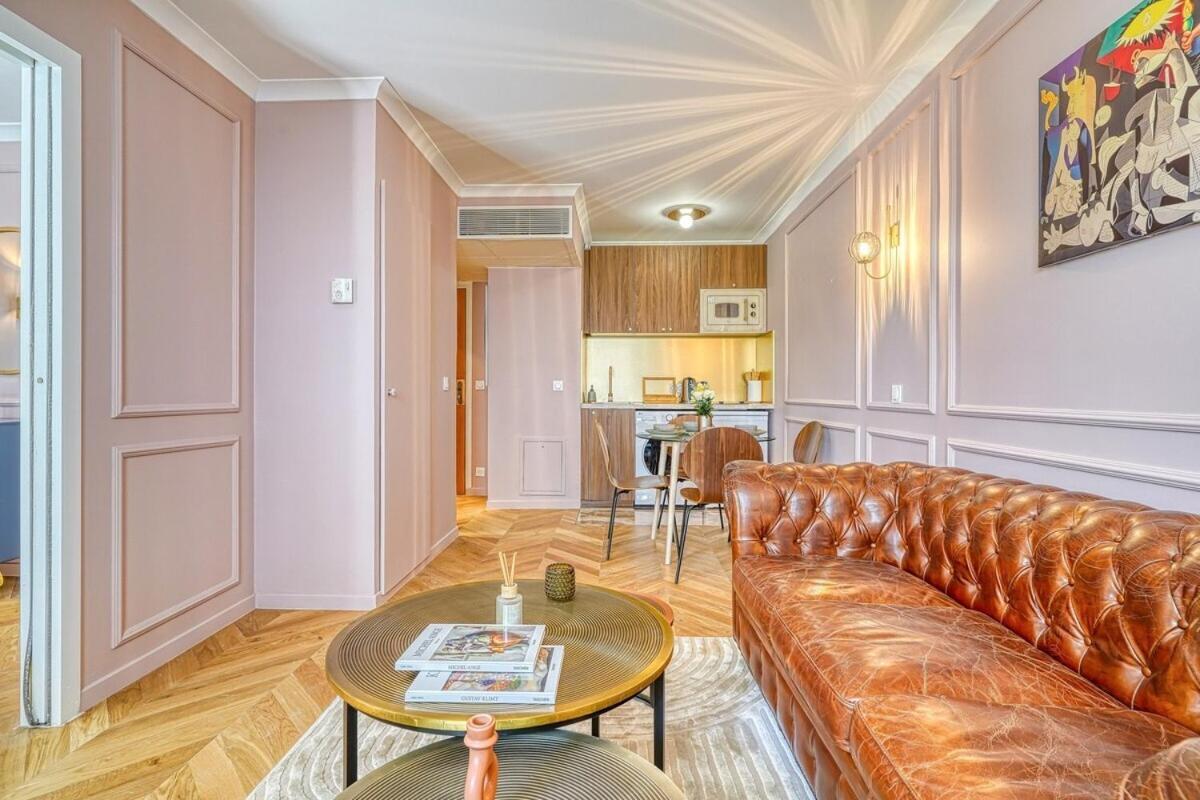 Melody In Paris Apartment